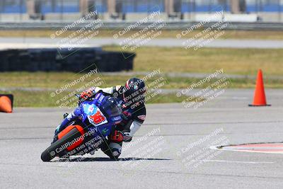media/Apr-23-2022-Fastrack Riders (Sat) [[cb2d6ae73d]]/LEVEL 4/1PM TURN 6 OUTSIDE/